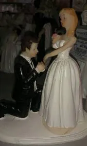 Фигурка на торт "Предложение"