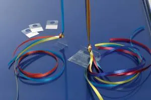 Клеевая петлица 