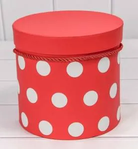 Коробка цилиндр 13,5*13,5 см "Горох" красный 