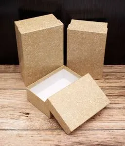 Коробка 12*12*6 см "Кремовый леттеринг"